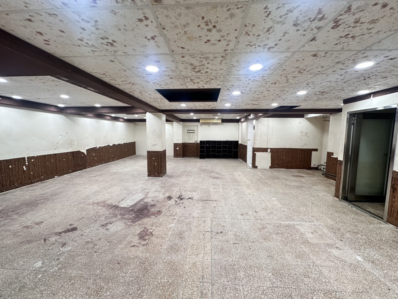 八德路三B1商用店面